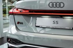 新一代奥迪S5实车现身国内 依旧搭载3.0T V6 引入没跑了？