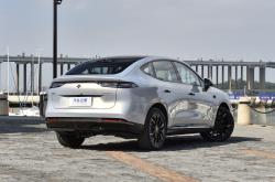 预计售价35万左右 定位中大型SUV 昊铂HL将于3月18日开启预售