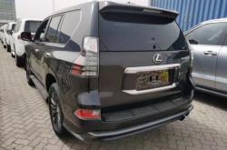 成都平行进口雷克萨斯GX460中东版最高降20万 仅98万可入手
