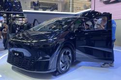2024款丰田埃尔法商务车 舒适豪华旗舰车型
