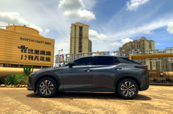 新款雷克萨斯RZ登上减免购置税目录 续航719km 可模拟8速手动变速