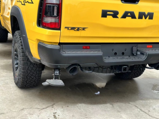 道奇霸王龙6.2T 直销价手续随车