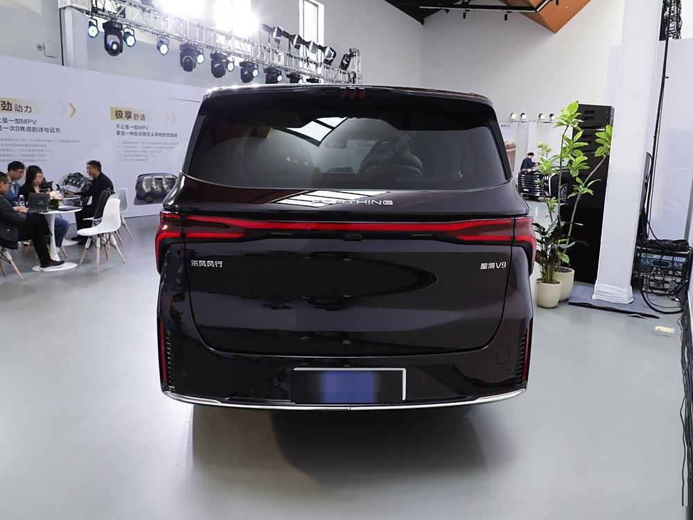 成都腾势D9降1.80万 仅32.18万可入手