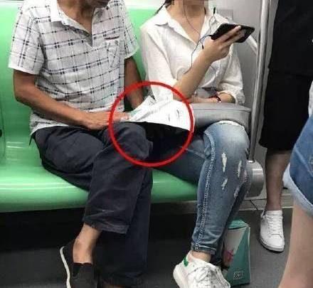 男子9个月坐933次地铁居全市第一 获赠一辆车