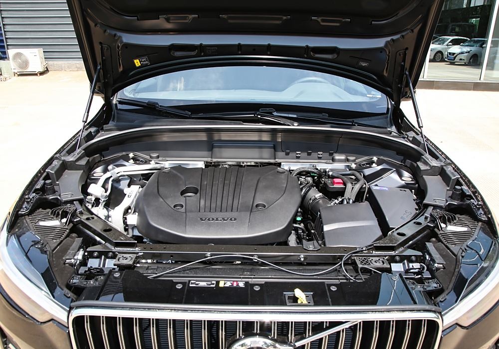 沃尔沃2025年7款新车细节：混动 SUV、XC90、XC60、ES90 3月发布