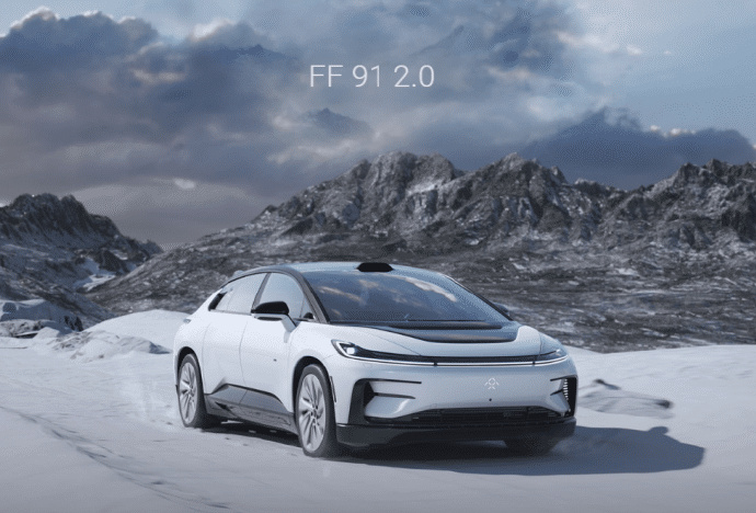 2025年首台FF 91 2.0交付：贾跃亭和大家举杯庆贺