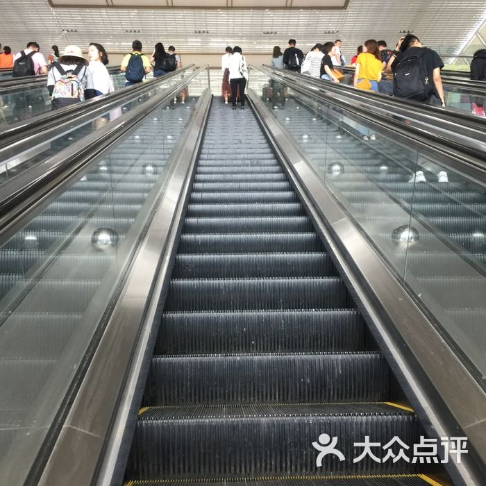 看好自己的物品！南京南站4天捡到1000个身份证