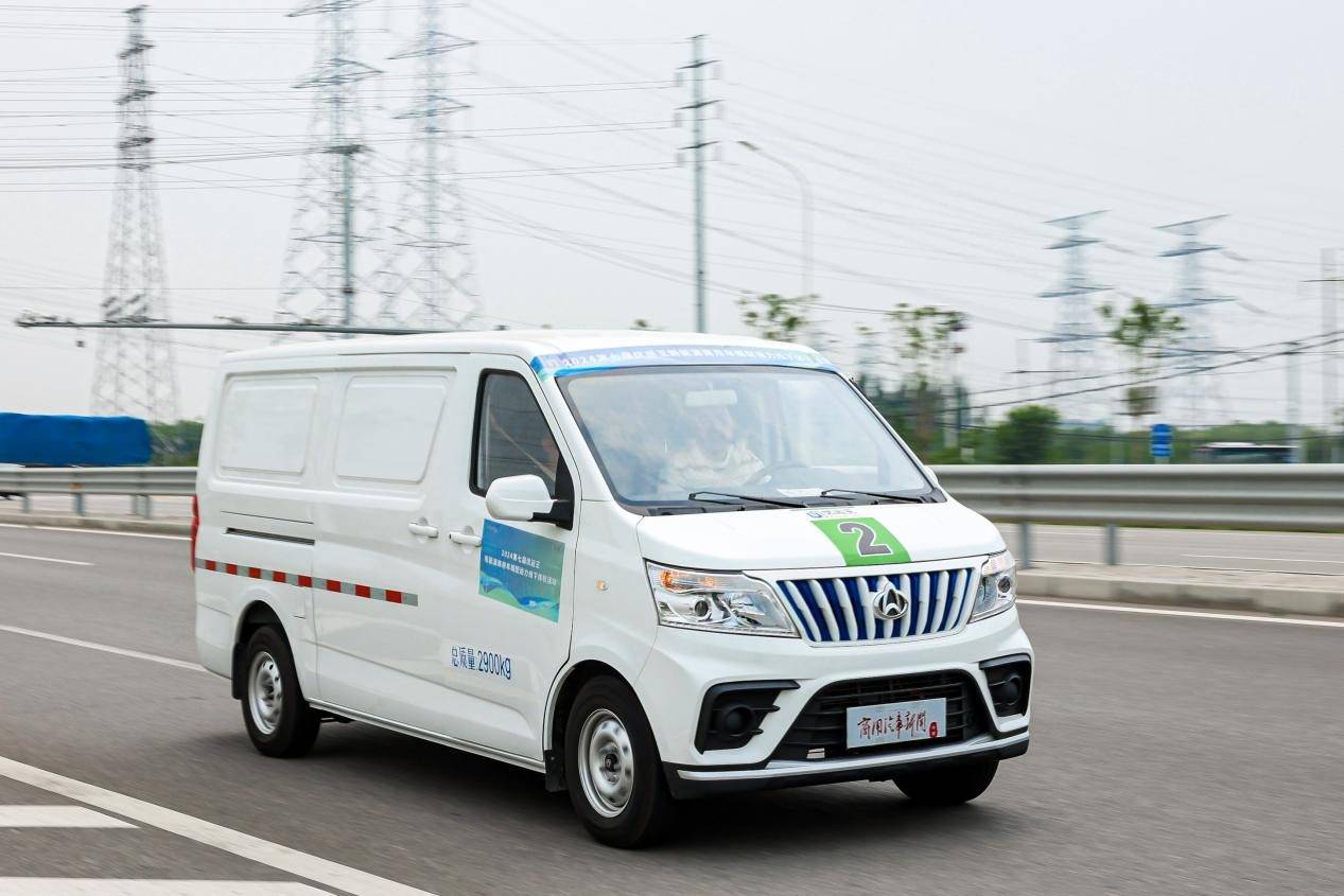 提供EM60和EM80两个型号 新一代长安睿行EV将于2月13日正式上市