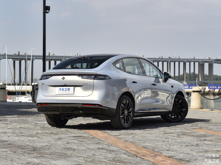 成都传祺M8最高降1.00万 最低仅售16.98万