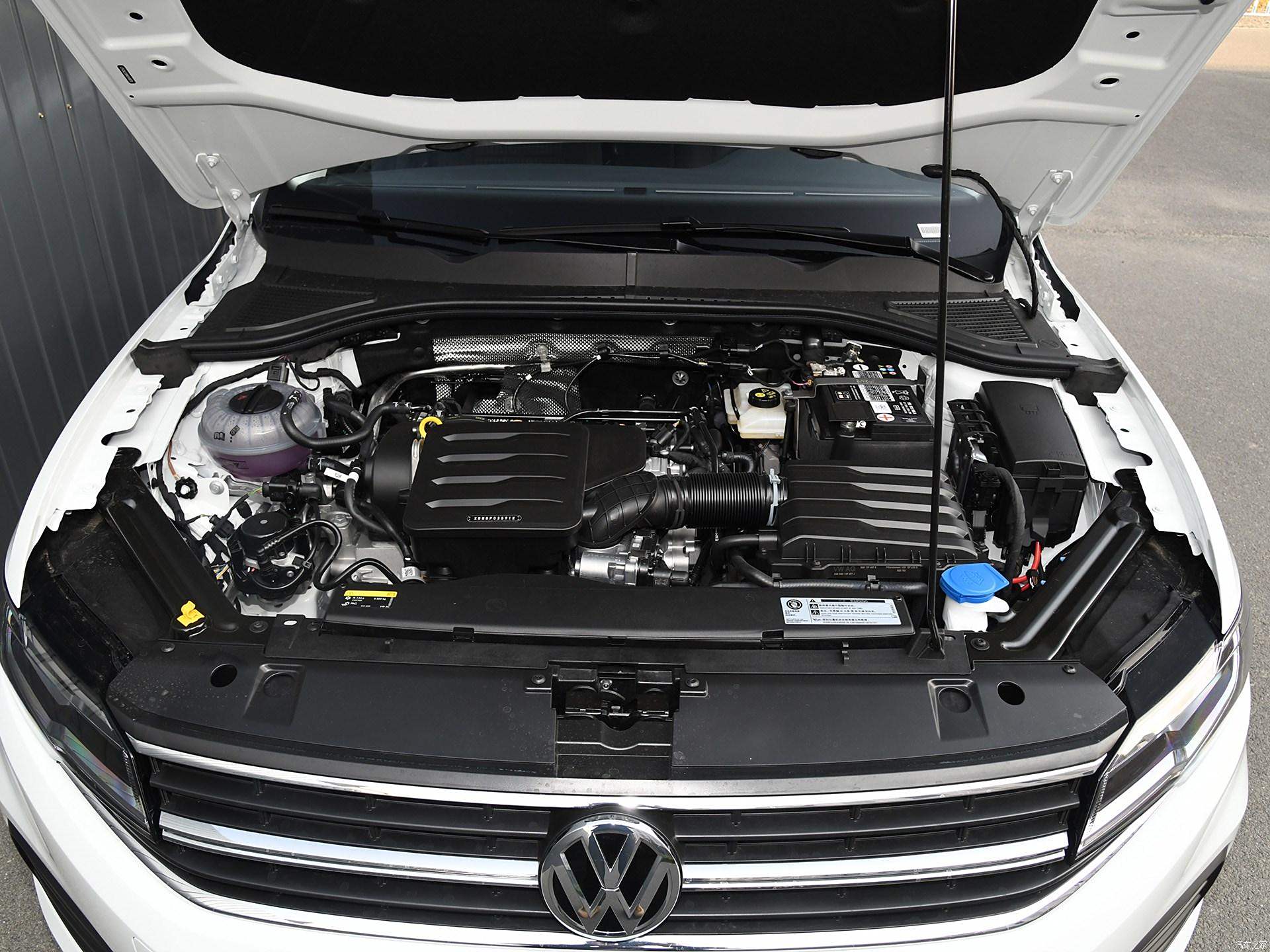 2024新款海拉克斯中东版最高降12万 欢迎试乘试驾