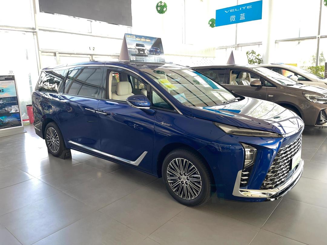 别克GL8家族新成员定名GL8陆尚，将搭载真龙插混系统