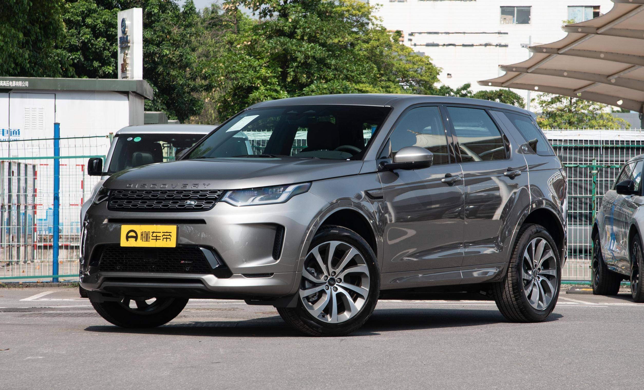 比亚迪乌兹别克斯坦工厂首批量产新能源汽车下线