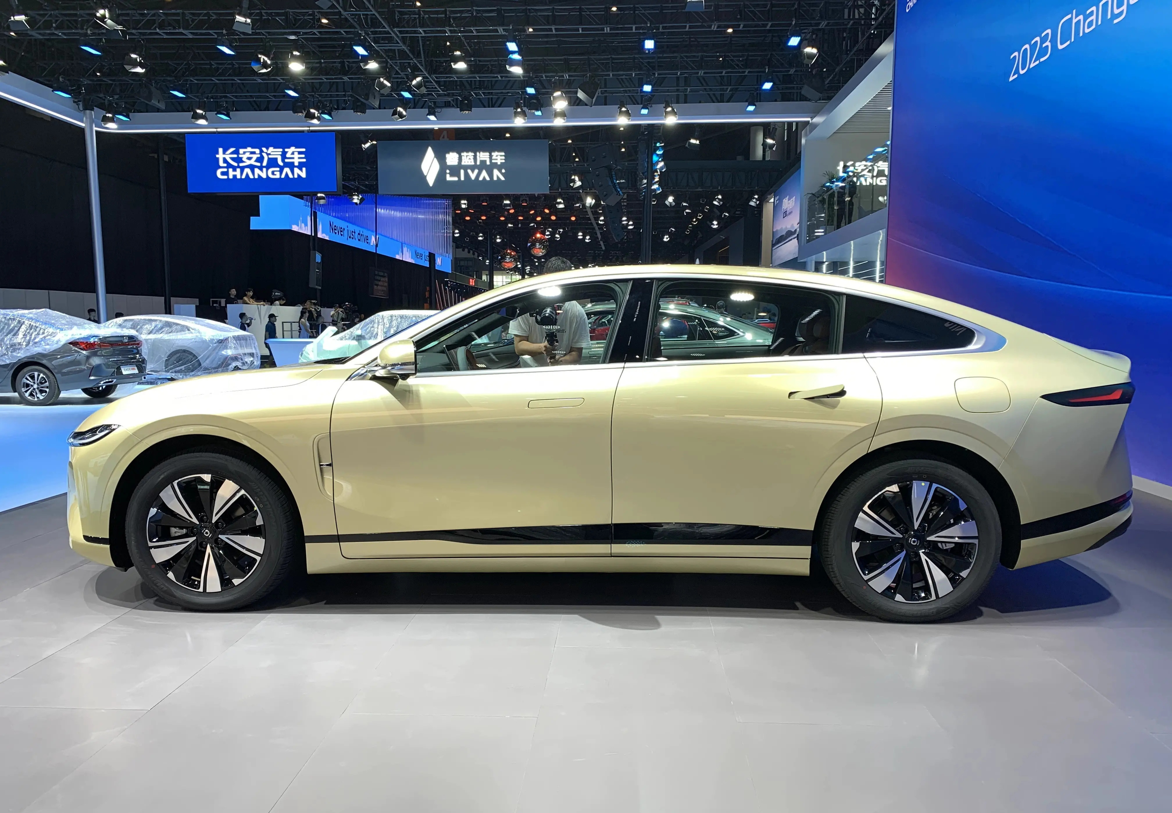 选它还是仰望U8！全新林肯领航员8月15日发布：现款100.8万起售