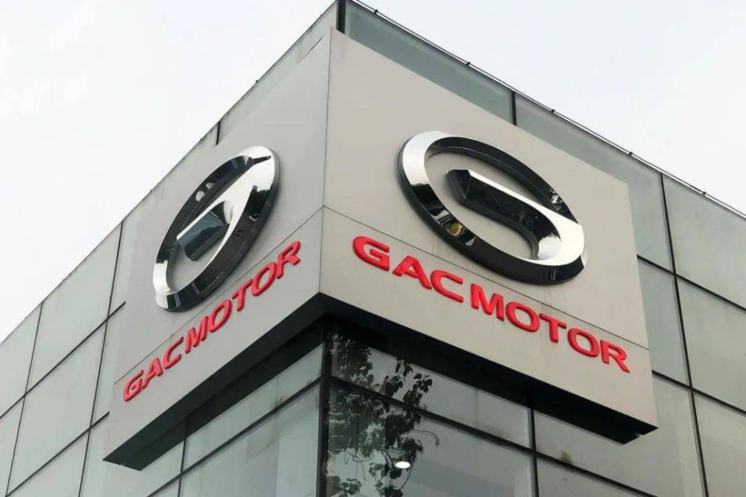 平行进口丰田兰德酷路泽美规版售价158万起 欢迎试乘试驾