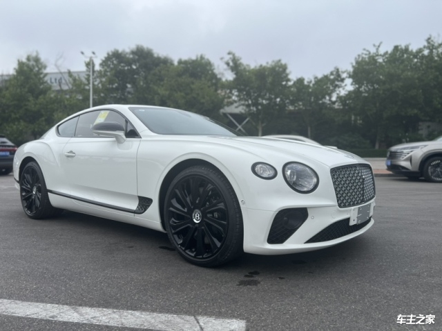 成都宝马X7加版目前售价93万起 售全国