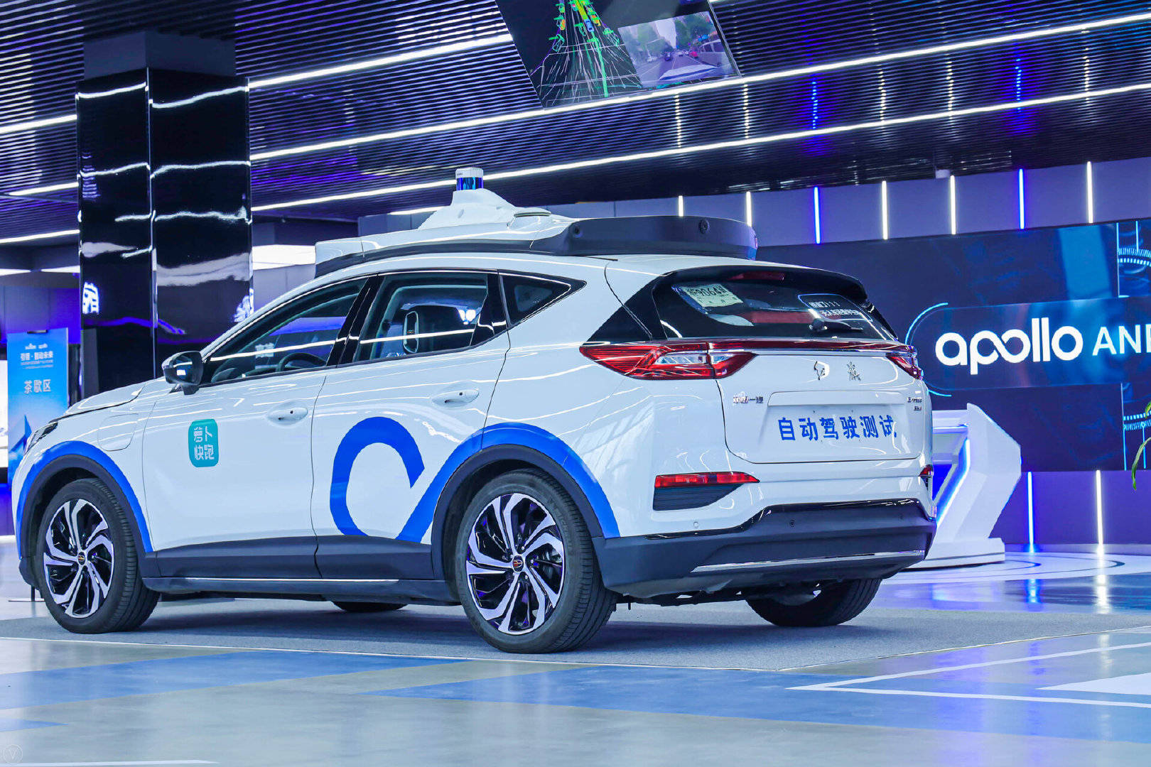 禾赛发布 2024 Q2 财报：乘用车与 Robotaxi 双轮驱动，订单激增锁定强劲增长