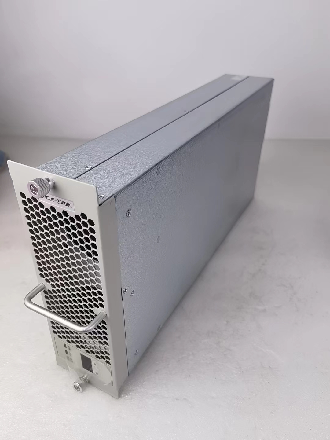 单枪峰值功率全球第一！极氪1.2MW全液冷充电桩即将发布
