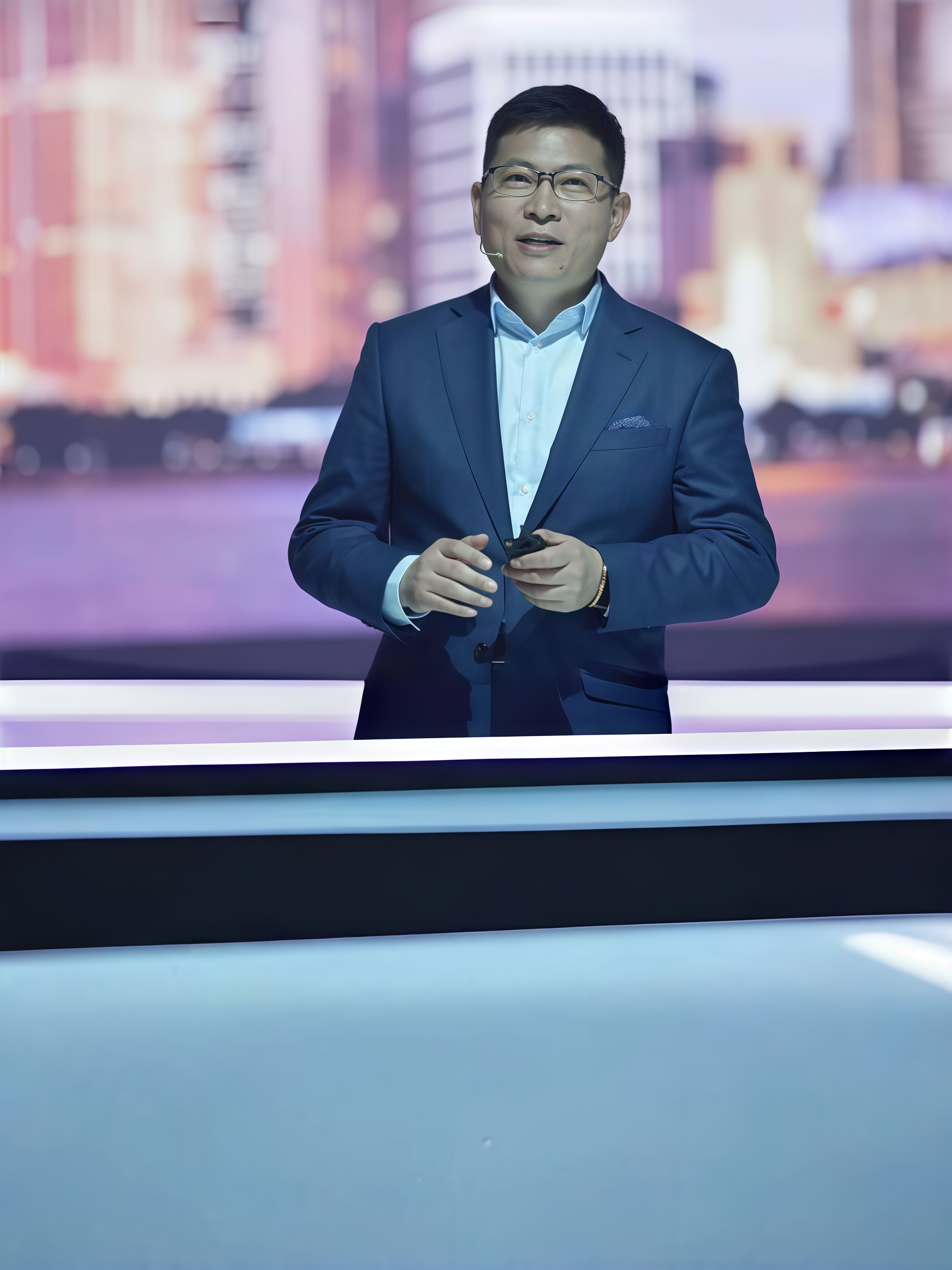 华为引望完成工商信息变更：新增两大股东 余承东任副董事长