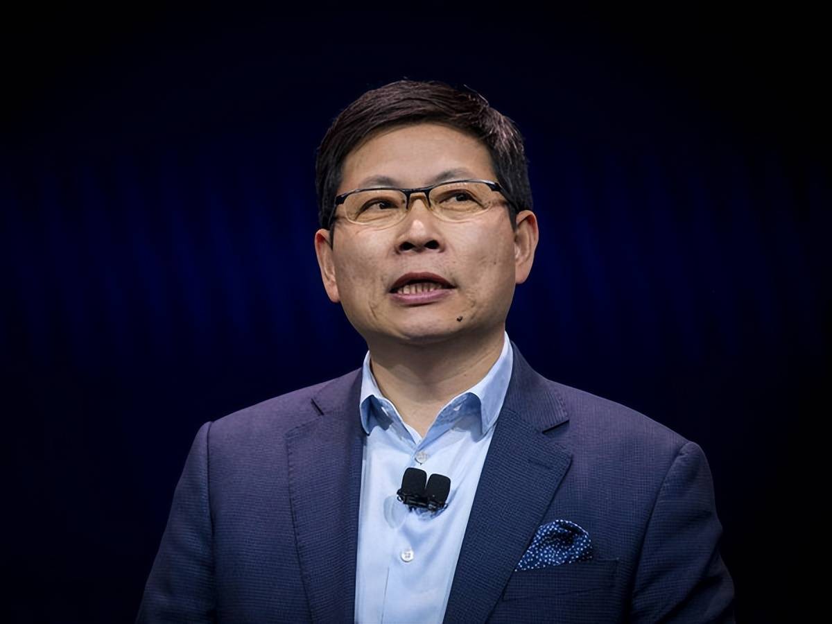 余承东卸任华为智能汽车解决方案BU董事长