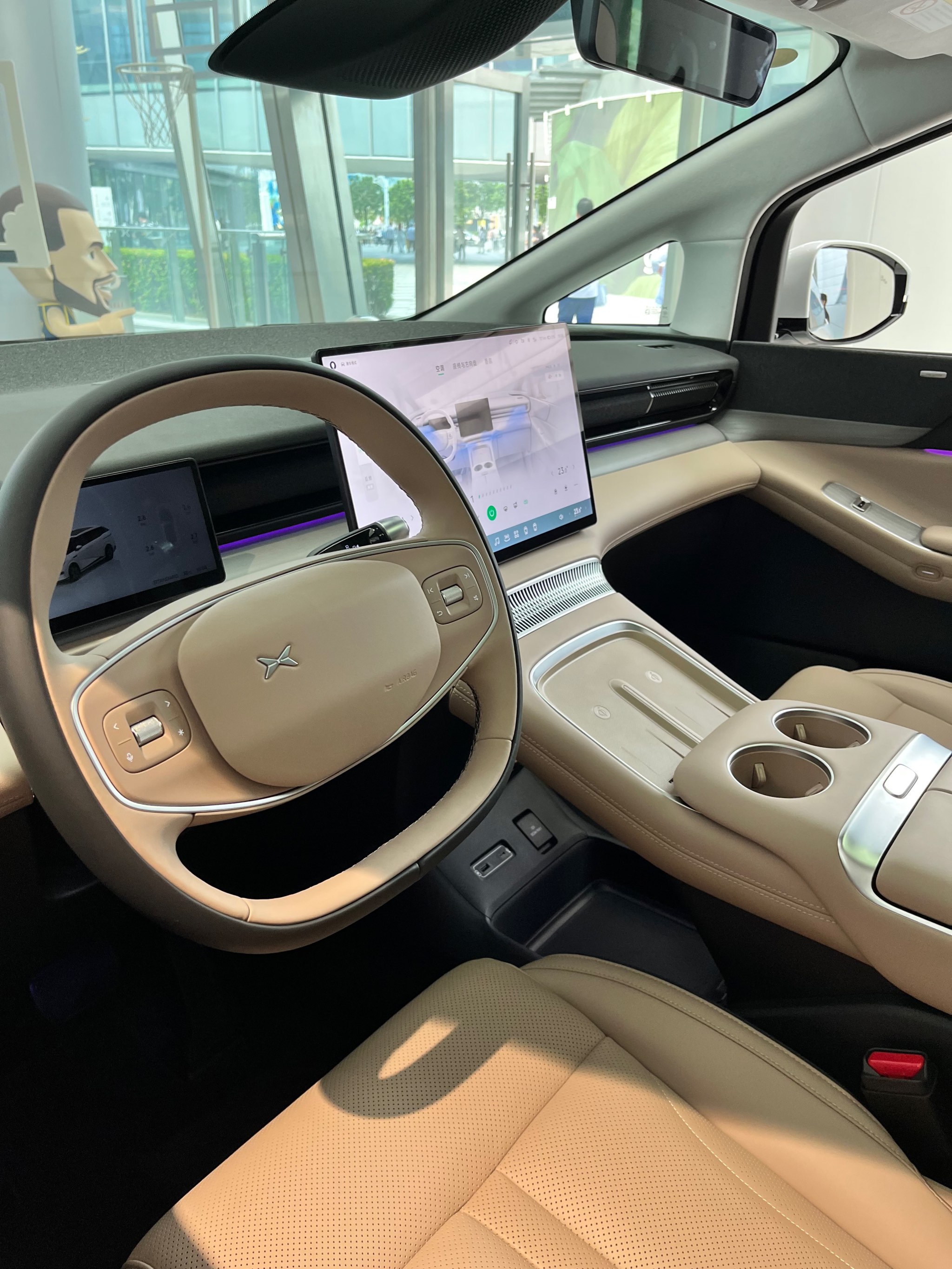 全系后轮转向最灵活的MPV 新款小鹏X9开卖：39.98万起