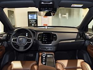 成都沃尔沃XC90插电式混动售价63.90万起 优惠高达25.59万