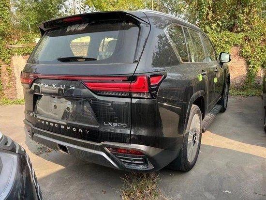 2023款皇冠威尔法现车 丰田威尔法价格