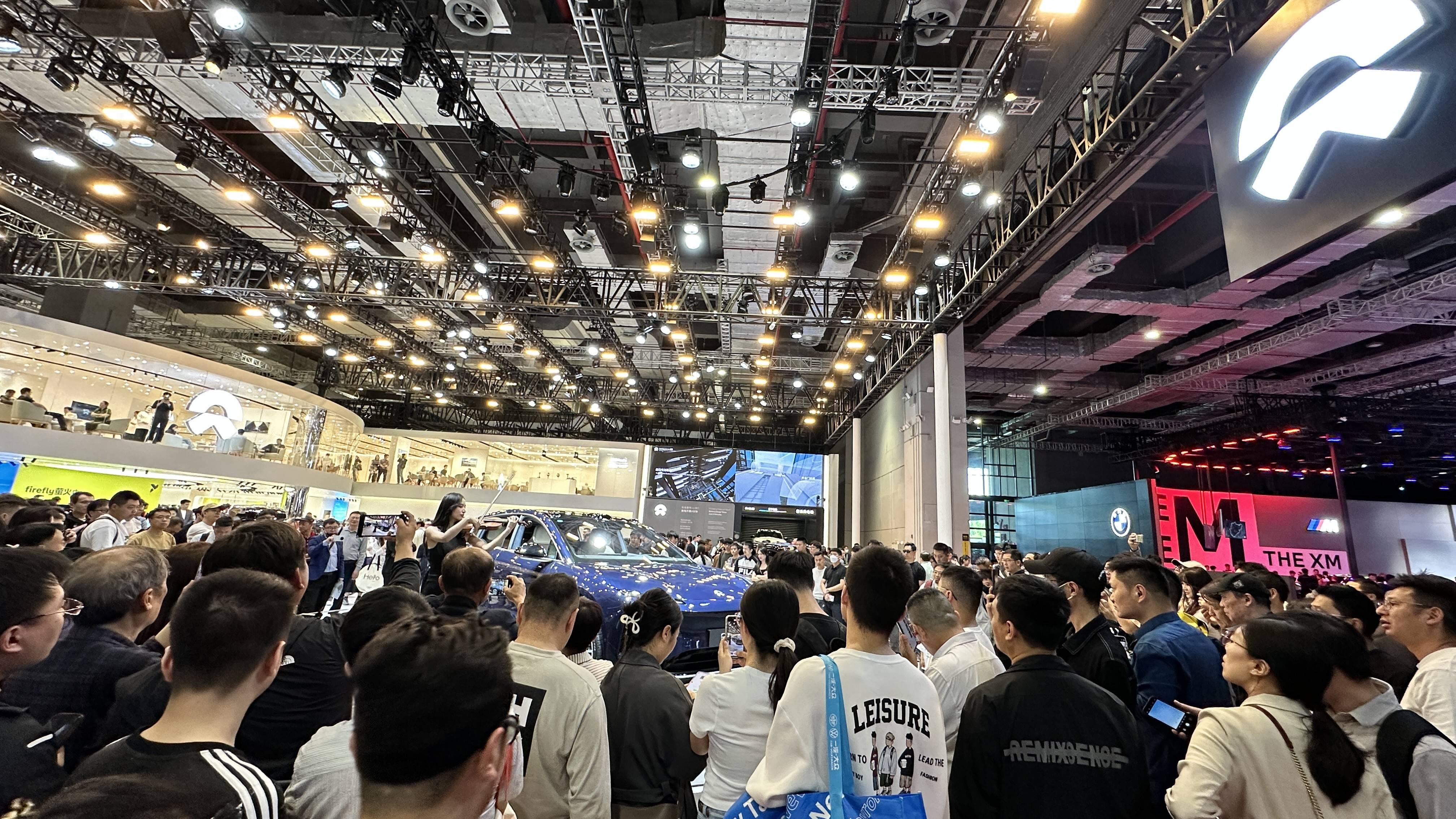 网传秦力洪清仓蔚来股票 蔚来官方回应：严重不实 持股未变动