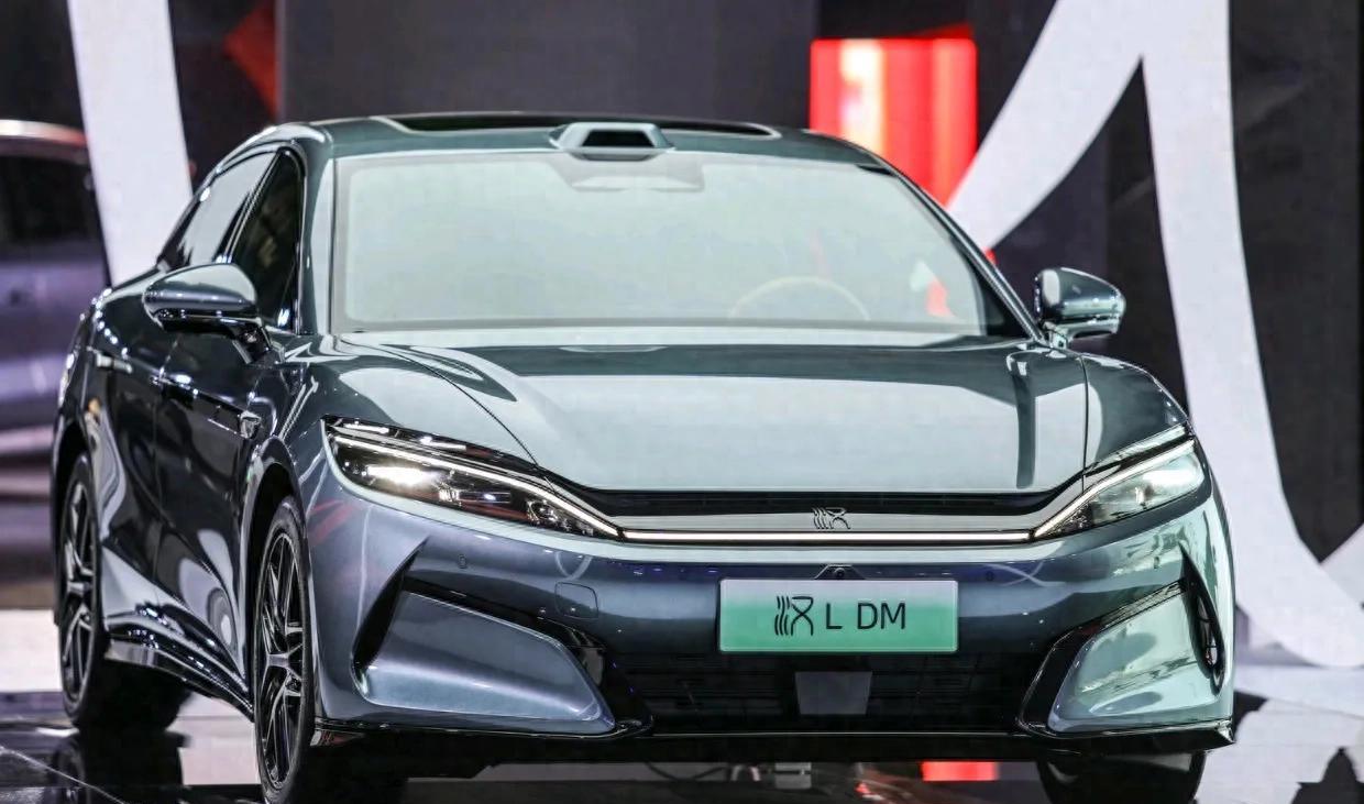 韩路实测比亚迪汉L兆瓦闪充：7分41秒充60% 峰值功率1002kW