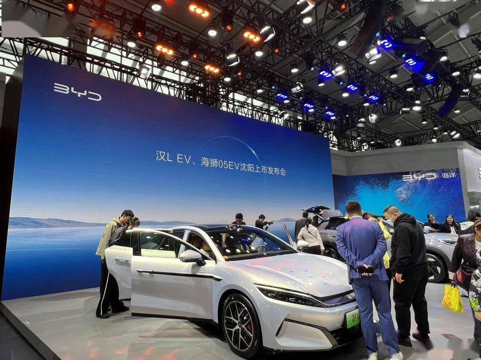 韩路实测比亚迪汉L兆瓦闪充：7分41秒充60% 峰值功率1002kW