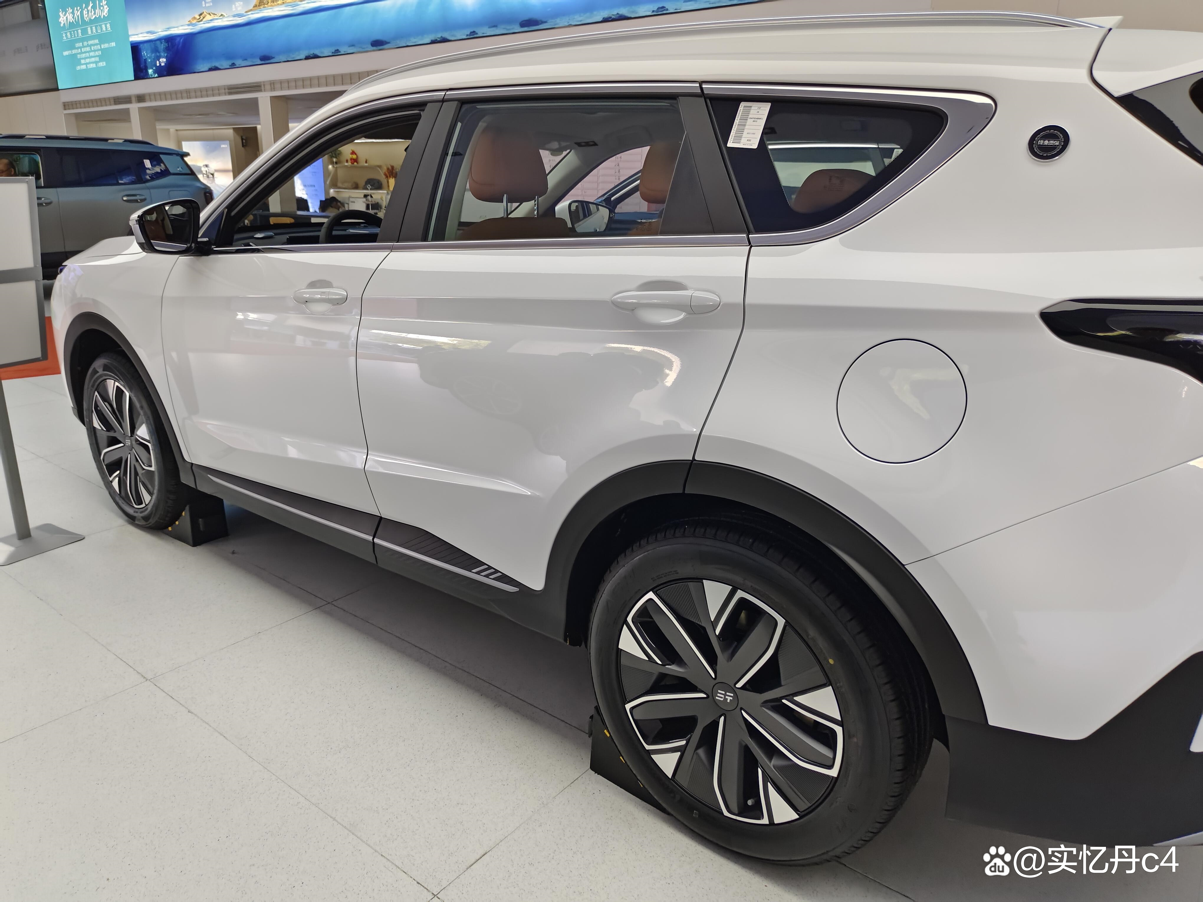 价格战开启汽车按斤卖的时代！奇瑞燃油SUV仅13元/斤