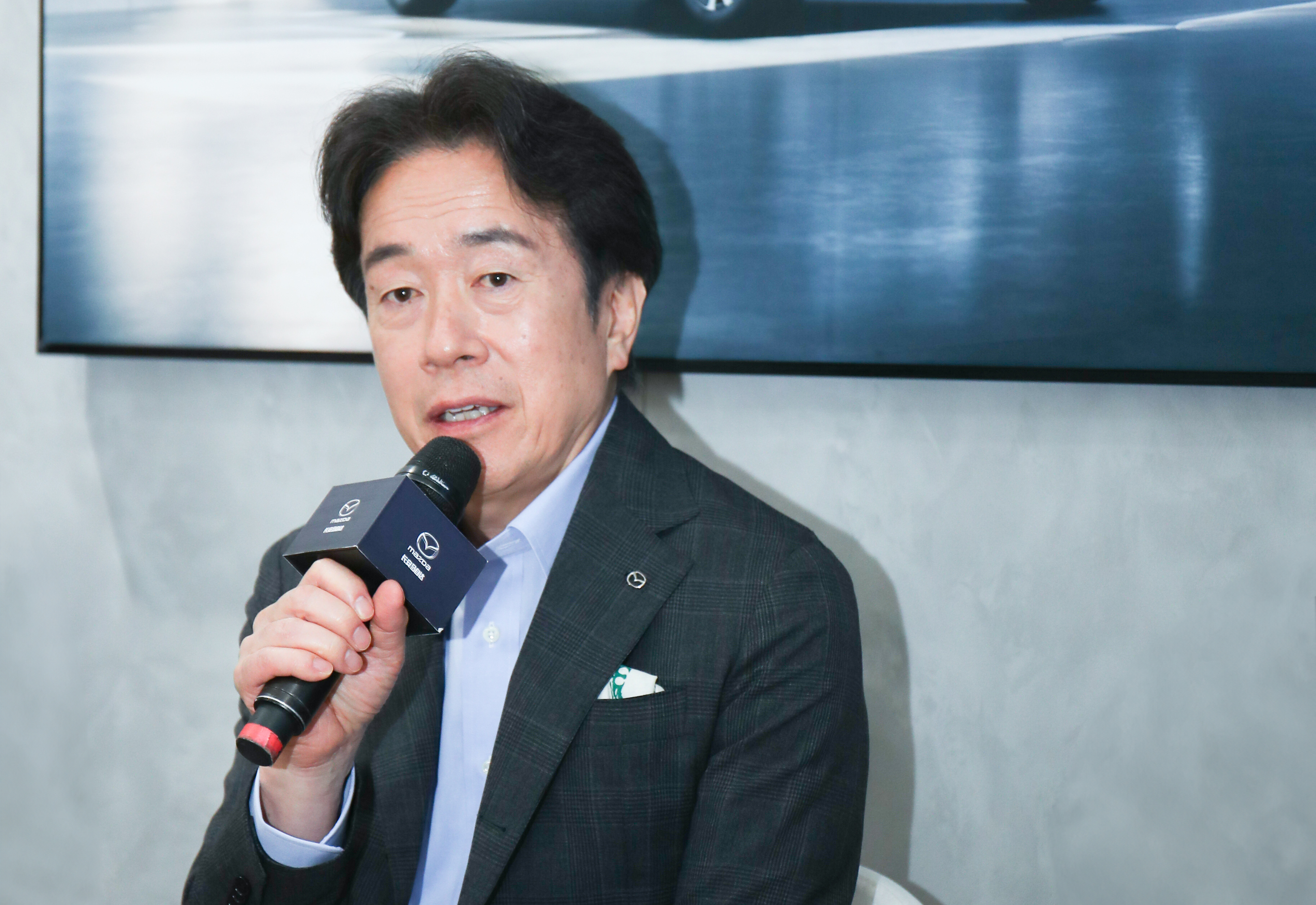2025重庆车展：马自达EZ-6新增鹭羽白内饰配色，售价不变