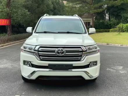 2022款丰田国六酷路泽5700现车150万起售