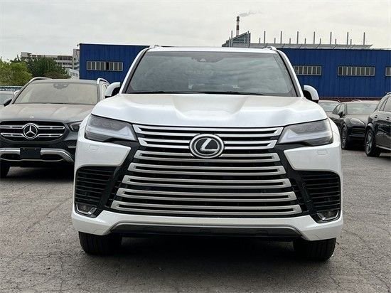平行进口雷克萨斯LX中东版降价40万 最低126万