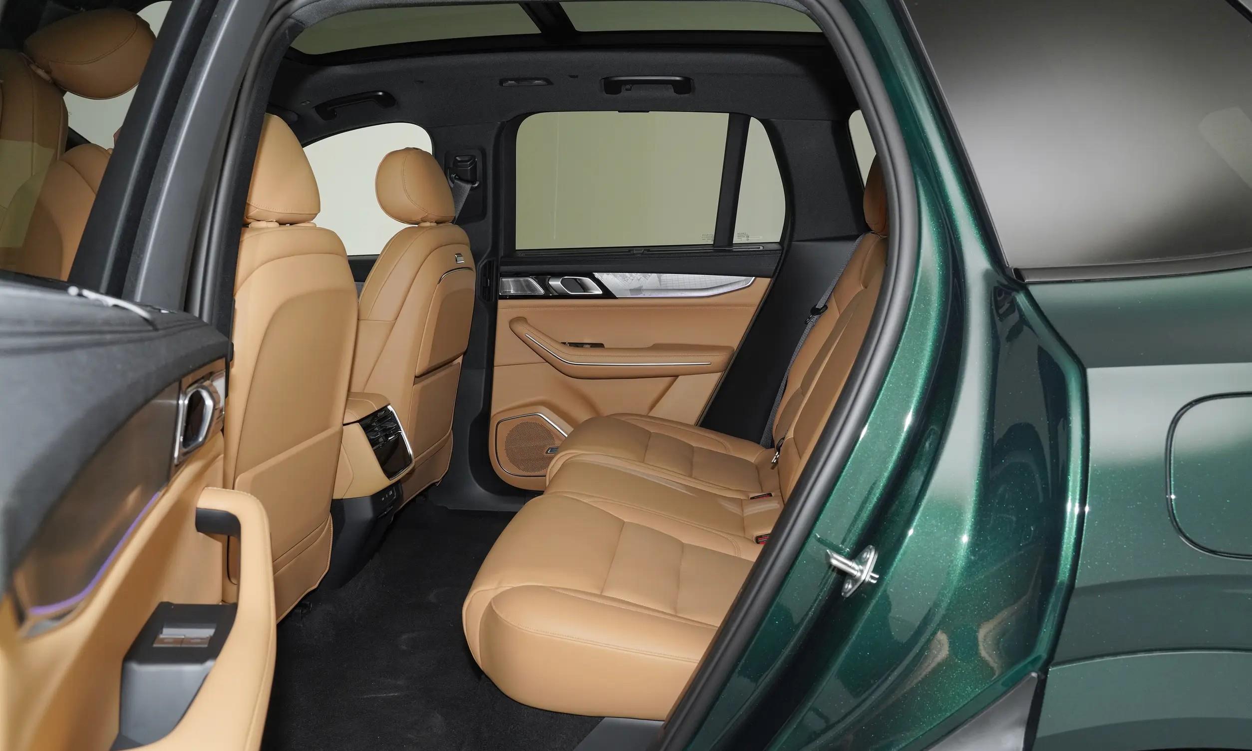 中大型插混SUV 领克09EM-P大五座限时焕新价23.58万元起