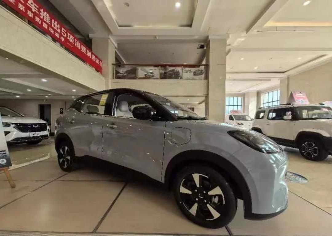 五菱缤果S申报信息曝光 定位纯电小型SUV 比亚迪元UP同级