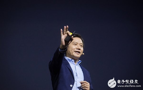 雷军祝贺理想成立十周年 盛赞理想开创冰箱彩电大沙发产品形态
