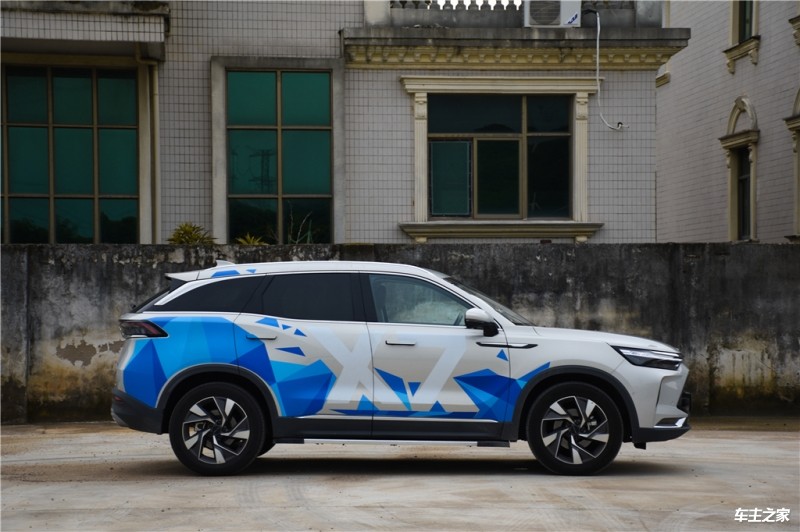 郫县皇冠SportCross报价31.90万起 优惠高达5.00万