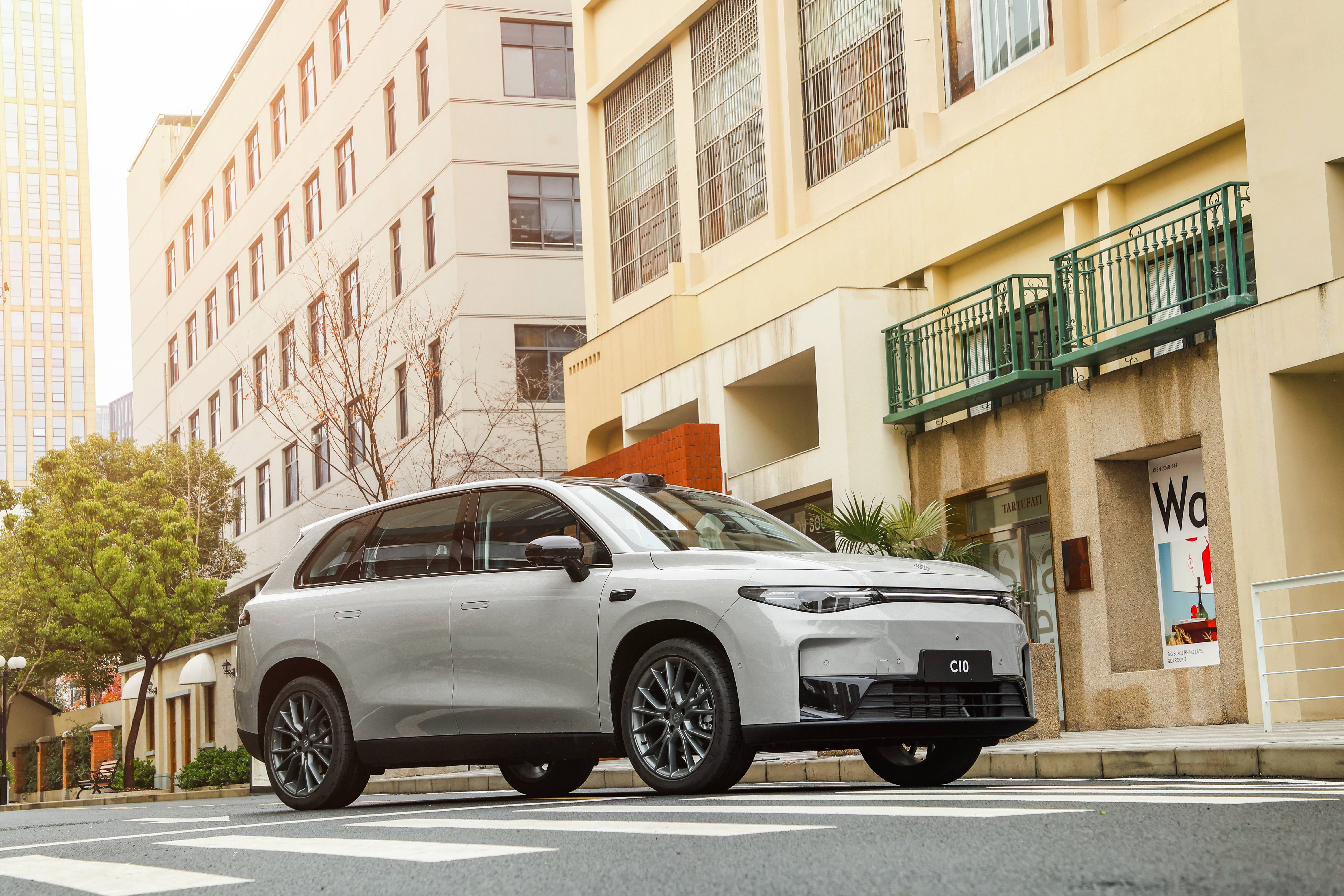 成都零跑C10优惠1.70万 仅11.18万可入手