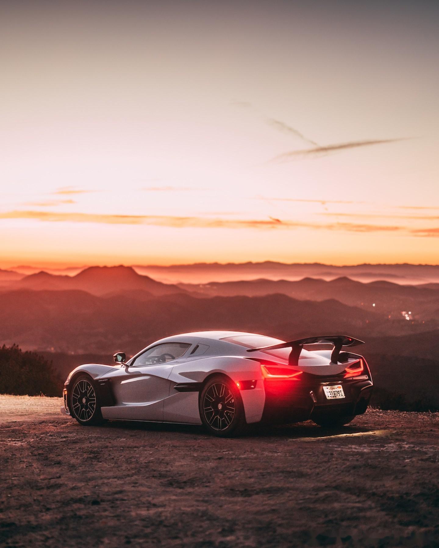 强的可怕！克罗地亚车厂发布Rimac Nevera R电动超跑：打破24项速度纪录
