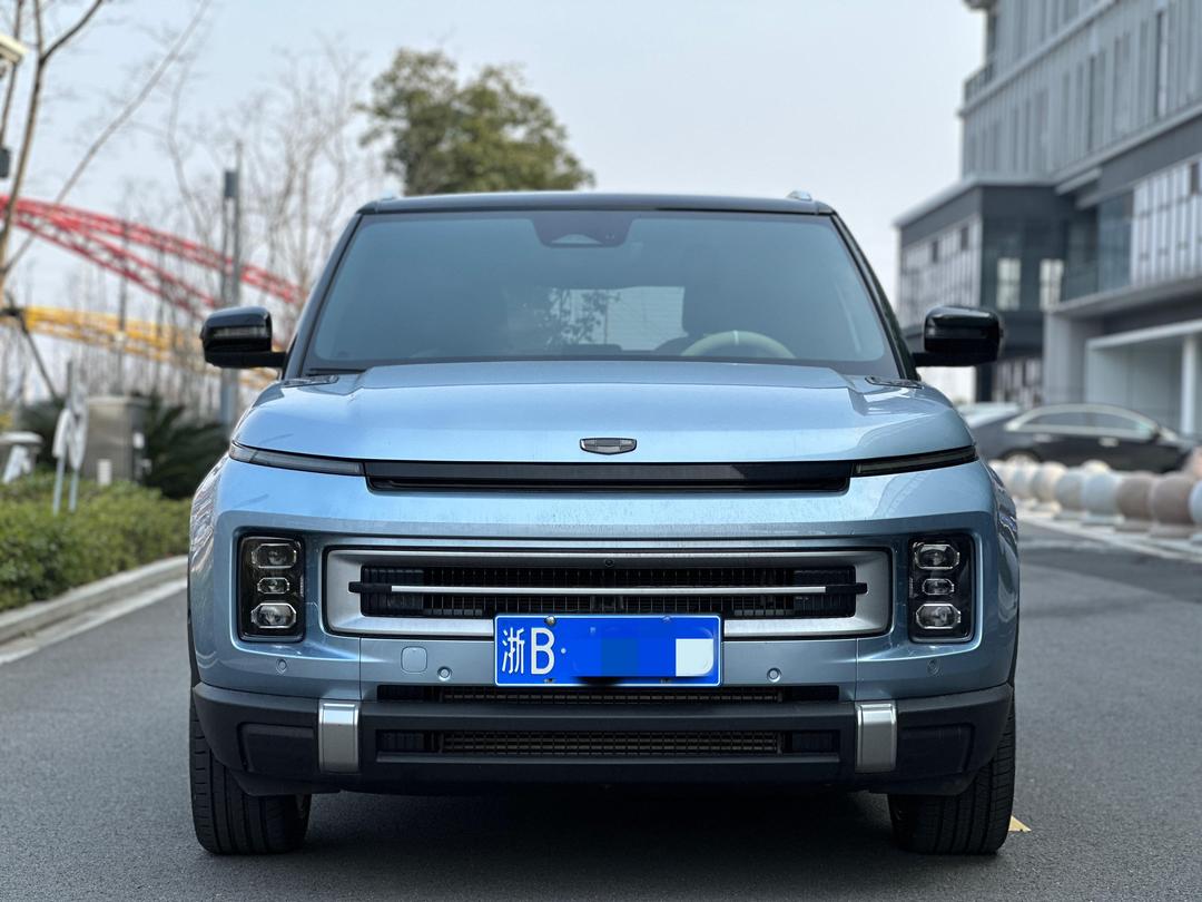 限时售7.98万起 新款吉利ICON巧克力上市 搭Flyme Auto智能座舱