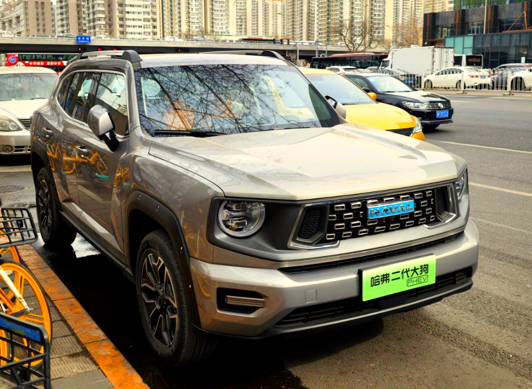 几步就能“变脸”的SUV 新款哈弗大狗上市：限时9.89万起