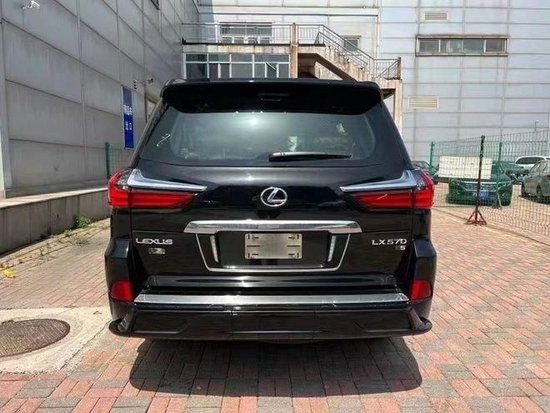 成都平行进口雷克萨斯LX中东版报价136万起 欢迎前来试驾