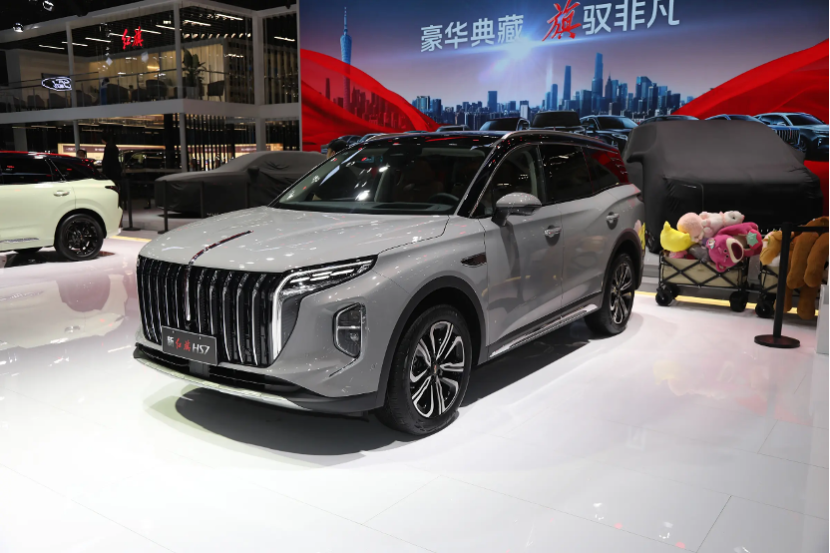 成都红旗HS7 PHEV售价23.98万起 优惠高达5.40万