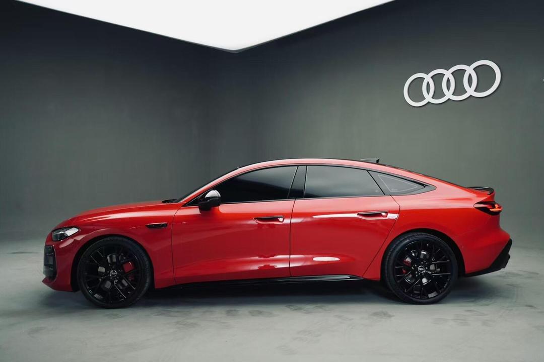 上汽奥迪A5L Sportback正式上市，重新定义新时代燃油车