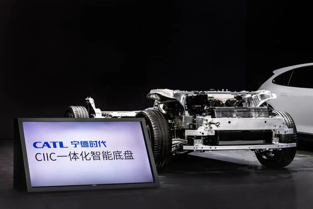 CATL时代智能与T3出行签署战略合作基于宁德时代磐石底盘共推Robotaxi创新发展