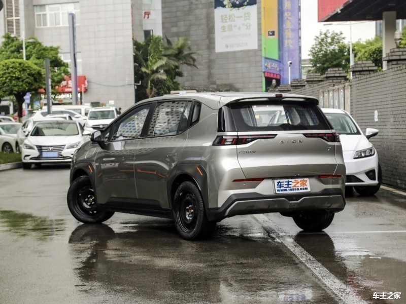 成都AION Y优惠高达1.80万 最低仅售9.18万