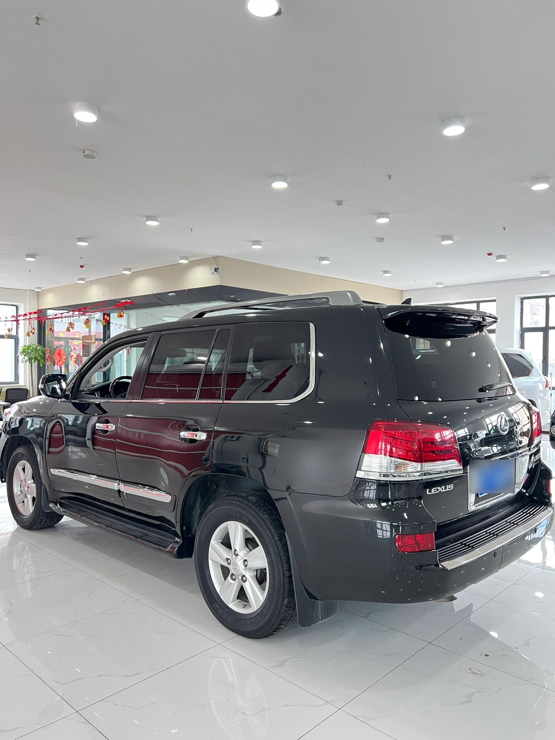 2024款美版雷克萨斯LX570顶配最低价格 展厅现车齐全