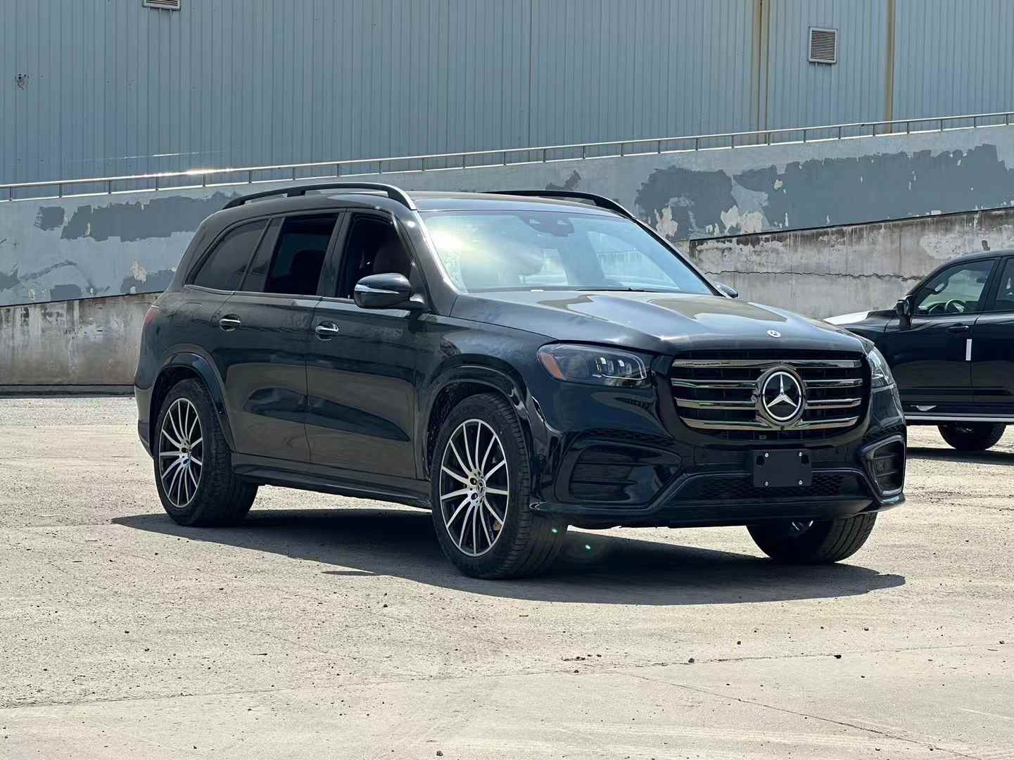 中国上半年二手车交易938万辆 成交均价6.6万元