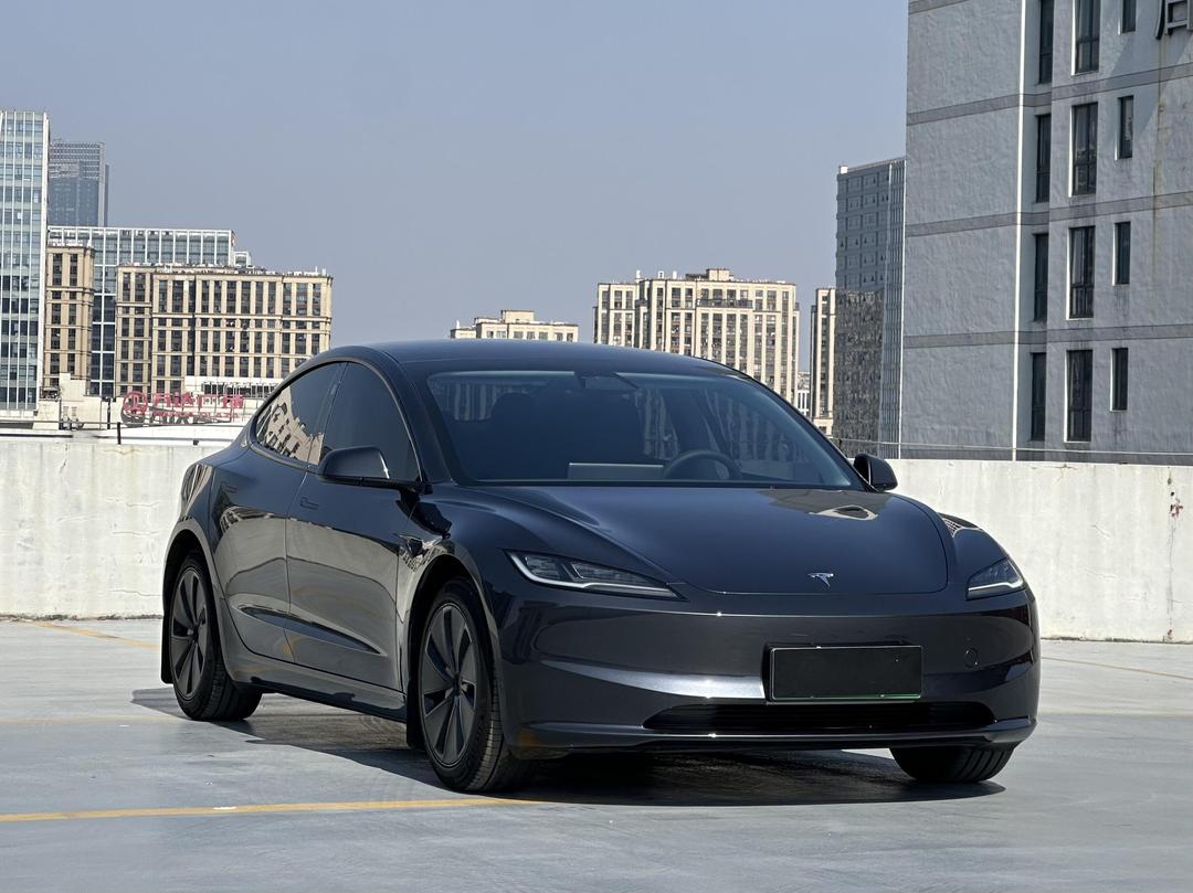 全新极氪009首发搭载720°主动安全预警系统！车内外双360°安全