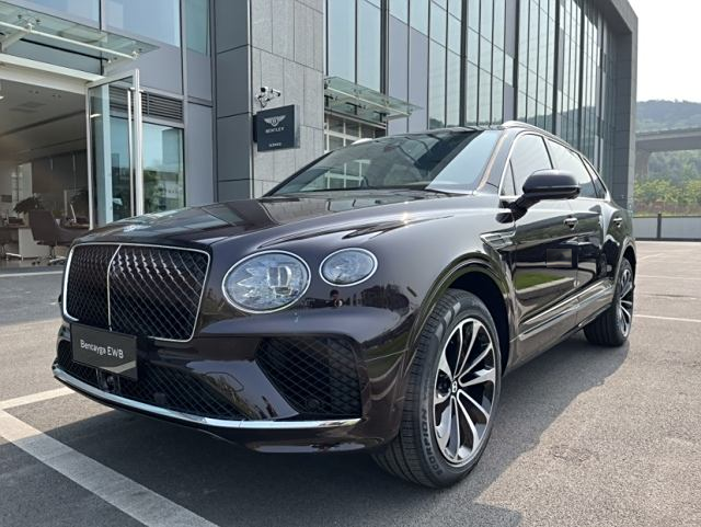 2024款宾利添越4.0V8豪华SUV值得推荐 售全国